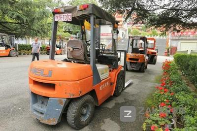 貴陽發(fā)放首張非道路移動(dòng)機(jī)械“環(huán)保身份證”，啟用智能化管理平臺(tái)